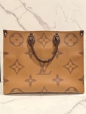 Louis Vuitton Reverse OTG GM
